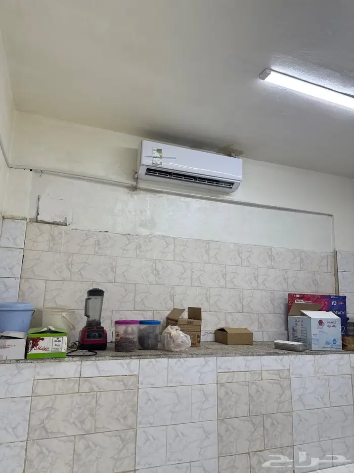 مطعم التقبيل فرعين 11