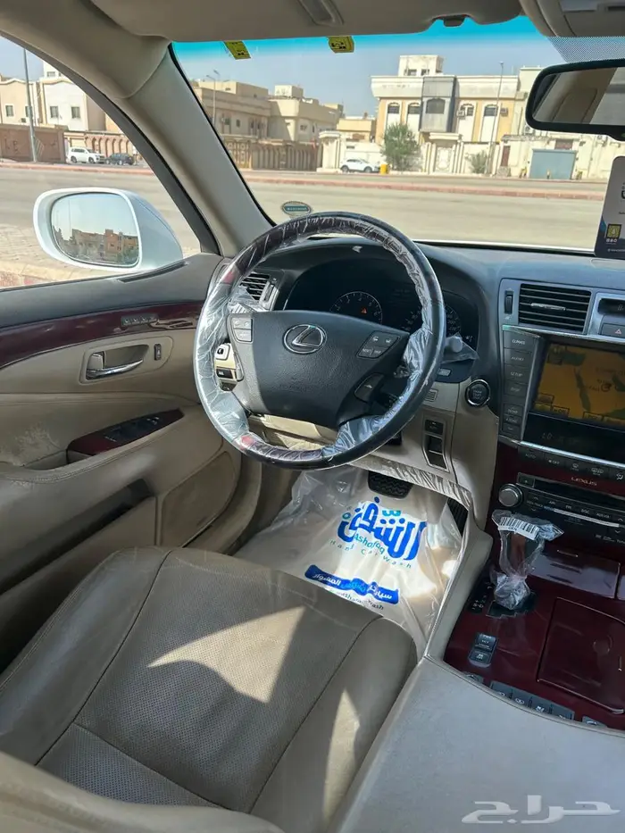 لكزس LS460L 2010 7