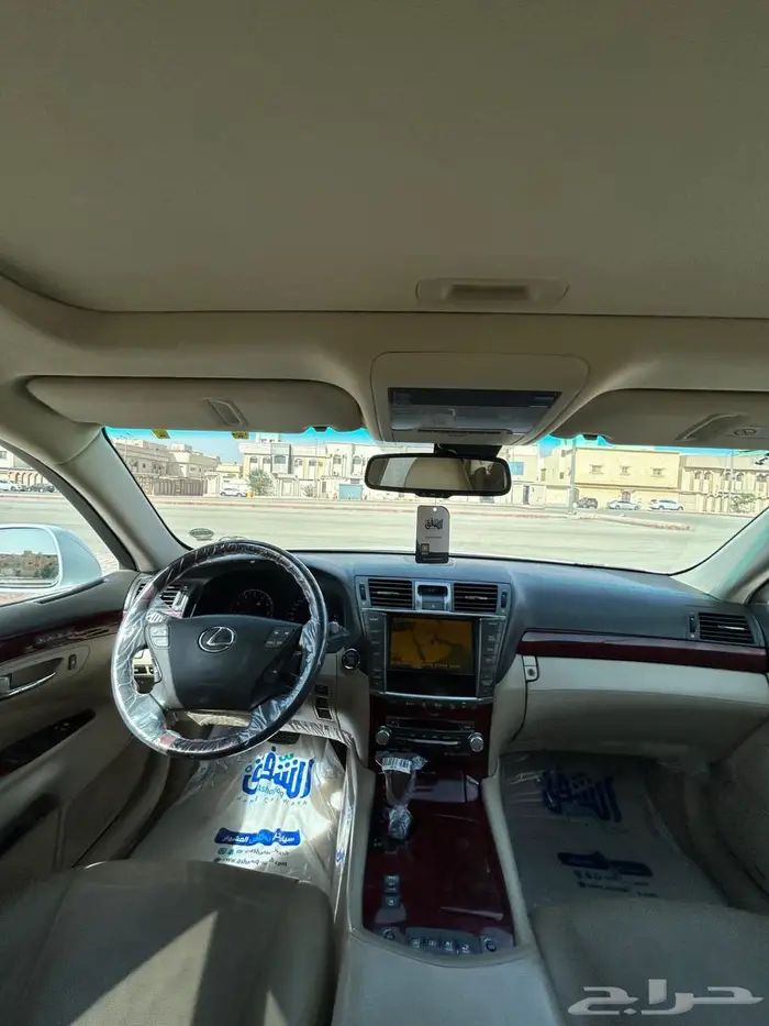 لكزس LS460L 2010 6