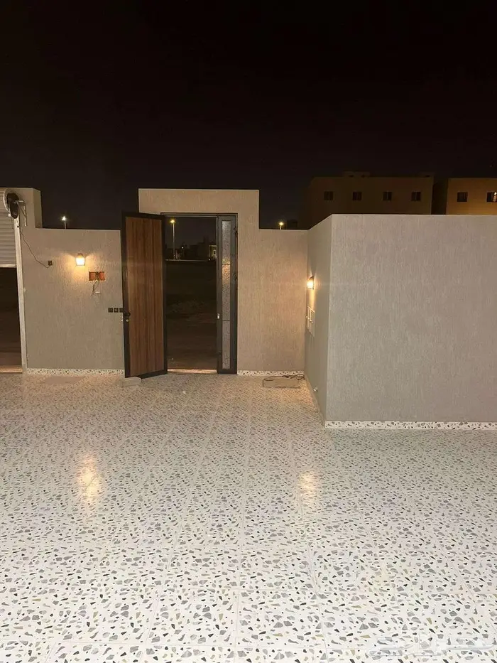 فيلا دورين وملحق نظام شقق للبيع ف طيبة بناء شخصي وتشطيب فاخر 3