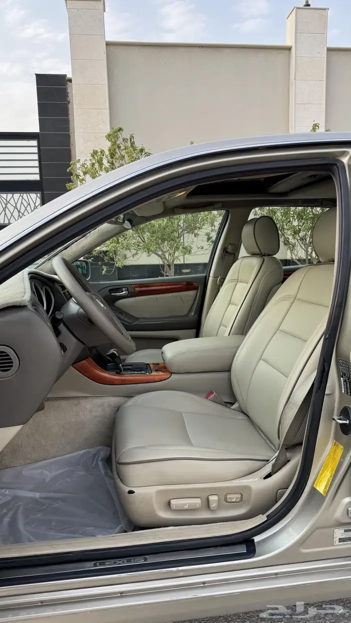 للبيع لكزس GS300 2001 عبداللطيف جميل 12