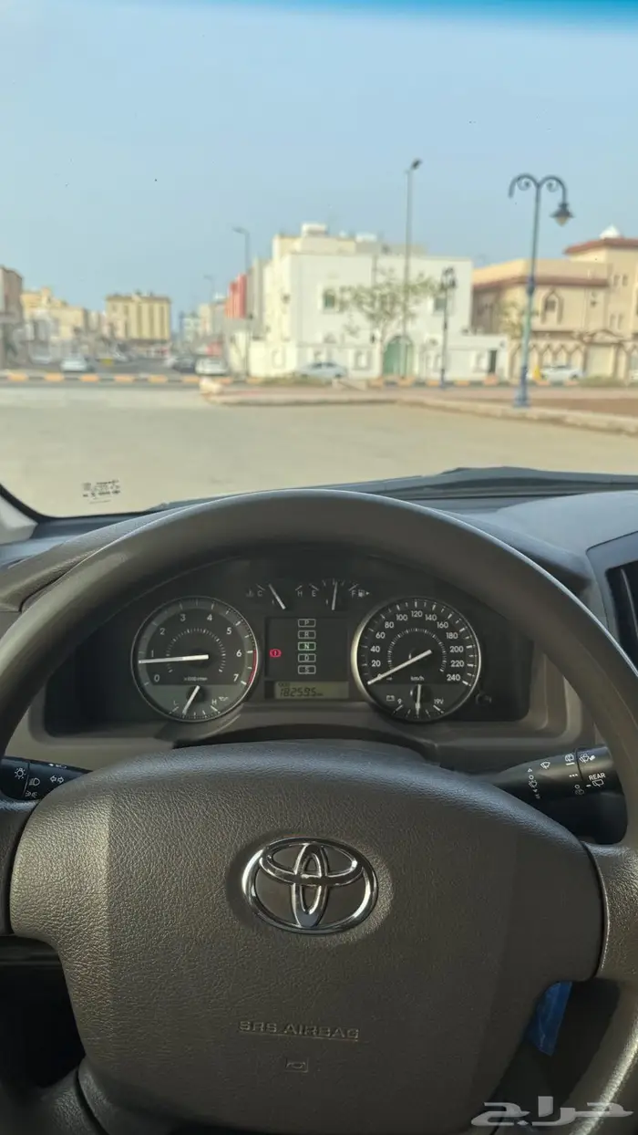 جيب لاندكروزر 3