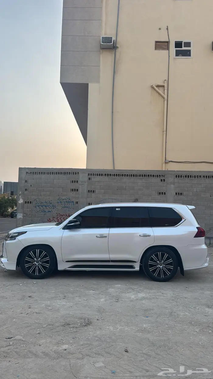 جيب لكزس LX570 6