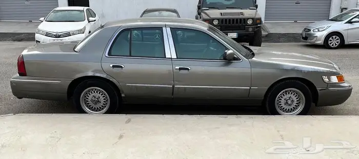 فورد ماركيز 2001 على السوم 1