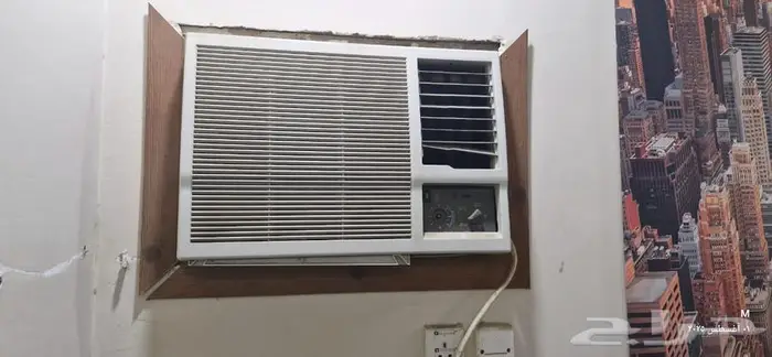 اثاث مكتبي نظيف وراقي 2