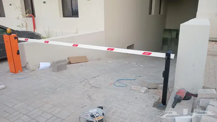 بوابات التحكم فى دخول وخروج السيارات ايطاليه PFT - CAME 3