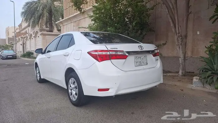 تايوتا كورولا2014 9