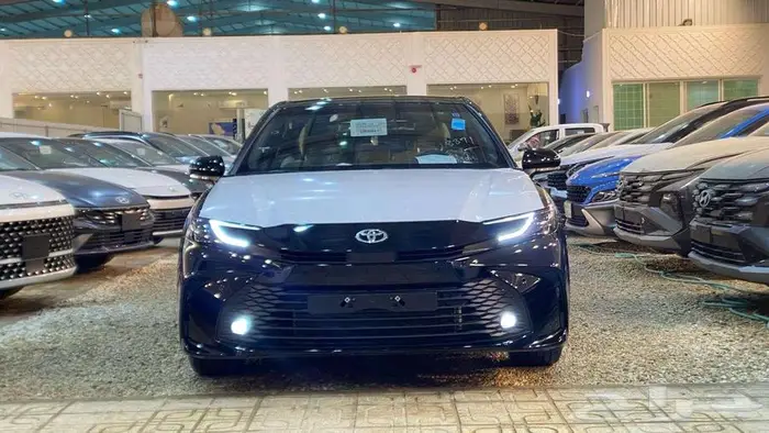 تويوتا كامري le hev 2025 كاش قسط ايجار منتهي بالتمليك 1