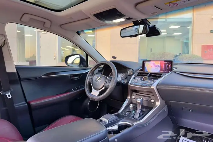 لكزس NX 300 2019 رمادي سعودي 7