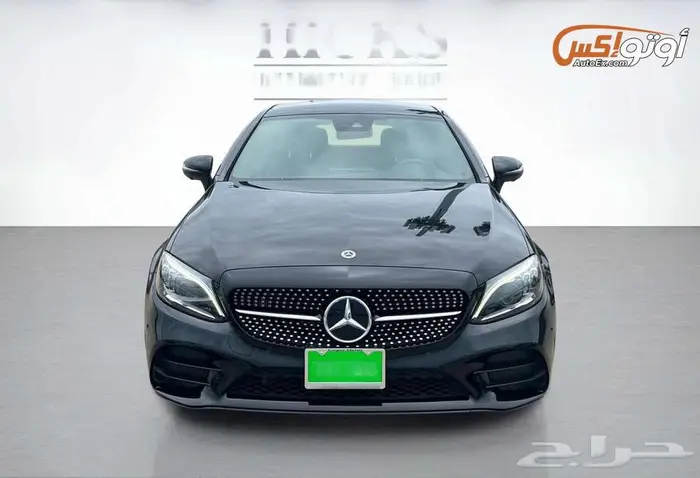 2023 مرسيدس C 300 1