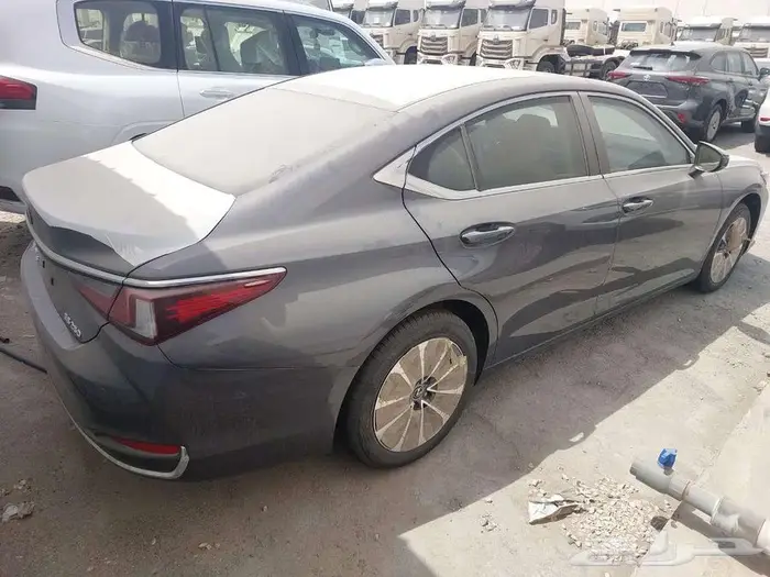لكزس ES 250 AA سعودي موديل 2025 كاش و اقساط 2