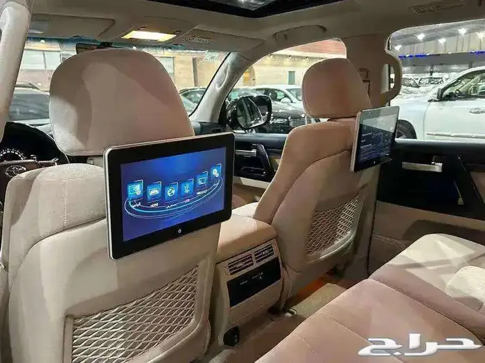 للبيع جيب قراند تورنق 2021 سعودي عداد قليل V8 ( مخززنه ) 54