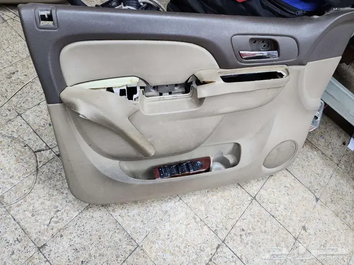 شماسات نيسان باترول بلاتينيوم جديد يسار 3