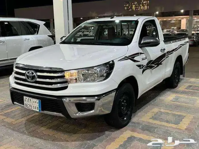 للبيع تويوتا هايلكس GLX 2022 سعودي ( مخزززنه ) 1