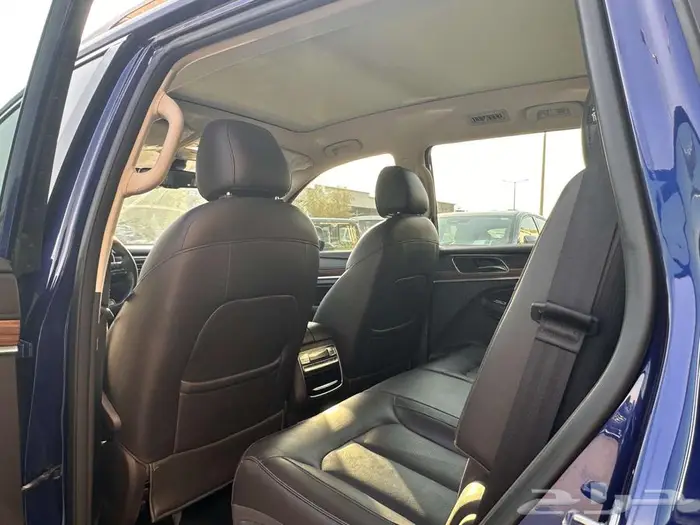 ام جي RX8 2020 23