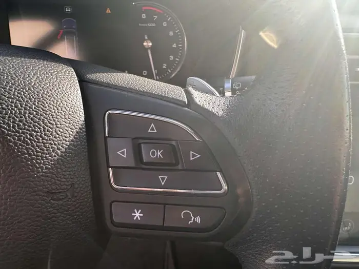 ام جي RX8 2020 20