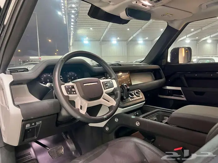 لاند روفر ديفندر V4 90 2023 7