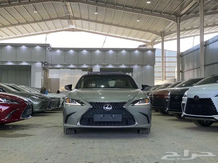 لكزس ES 350 CC بانوراما 2025 - خليجي 4
