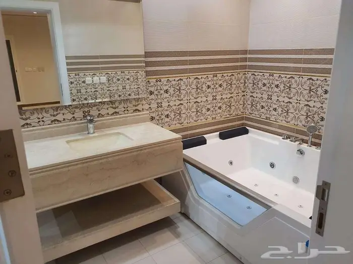 للبيع فيلا جديدة فاخرة - حي المونسية بالرياض 9