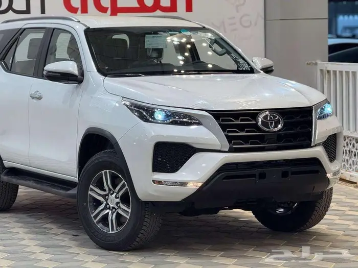 فورتشنر GX2 بنزين 2025 - أداء متميز كاش وتقسيط 17