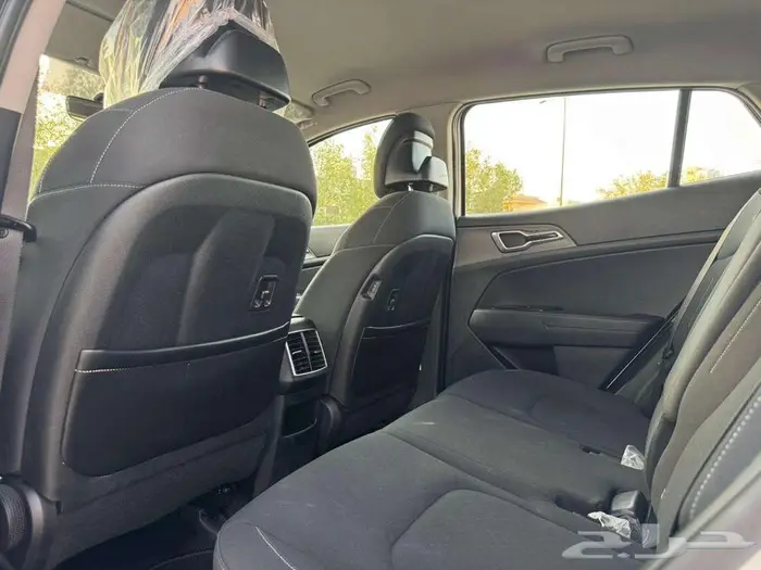 2023 KIA Sportage with auto transmission Accident free 2.0 18
