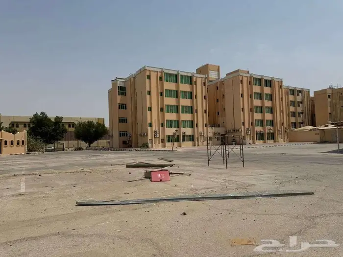 مجمع سكني للإيجار بالكامل في الأحساء يحتوي على 65 شقة 0