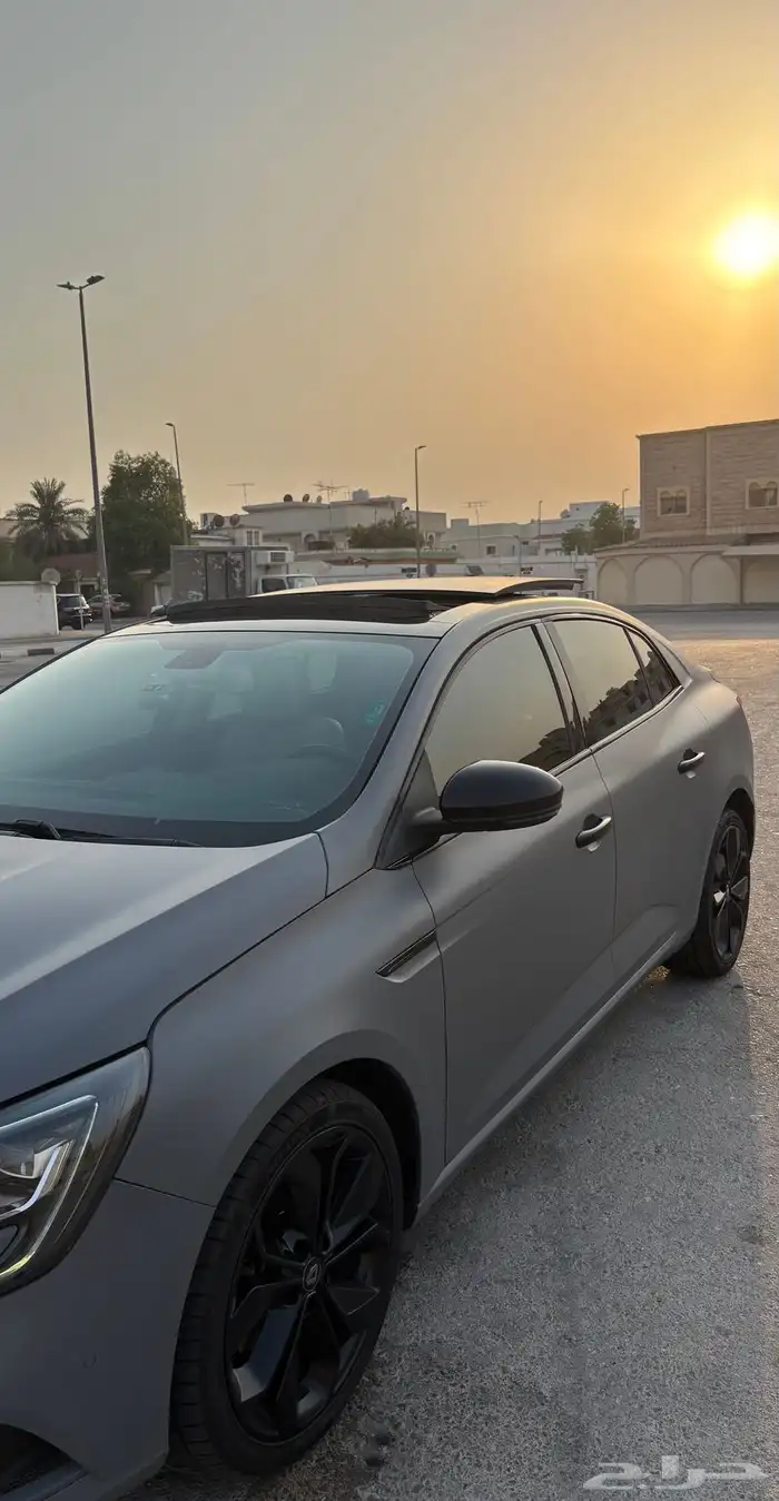 رينو ميغان 2021 (اعلى فئة) ممشى قليل جدا 17