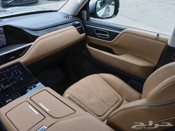 3 صفوف مقاعد 2025 INFINITI QX80 - SENSORY 11