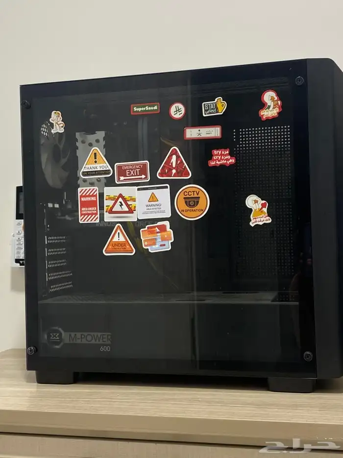 Pc وشاشه 0