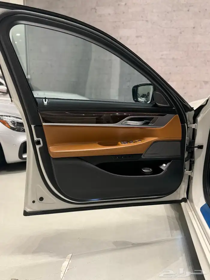 بي ام دبليو 730 3