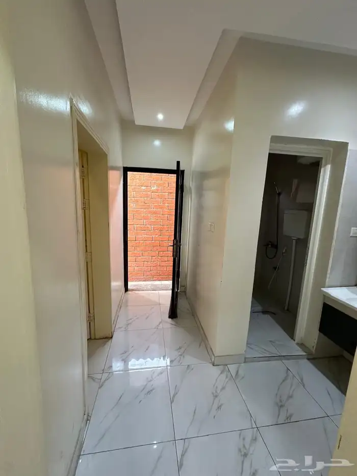 استراحه عزاب للايجار 4