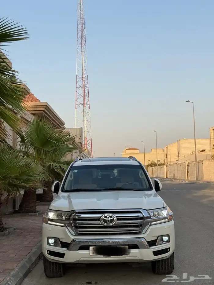 لاند كروزر 6