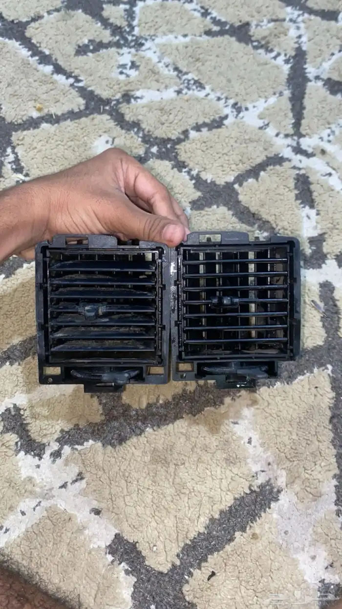 للبيع ريش مكيف فورد خاليه من الكسور بختم الوكاله 0
