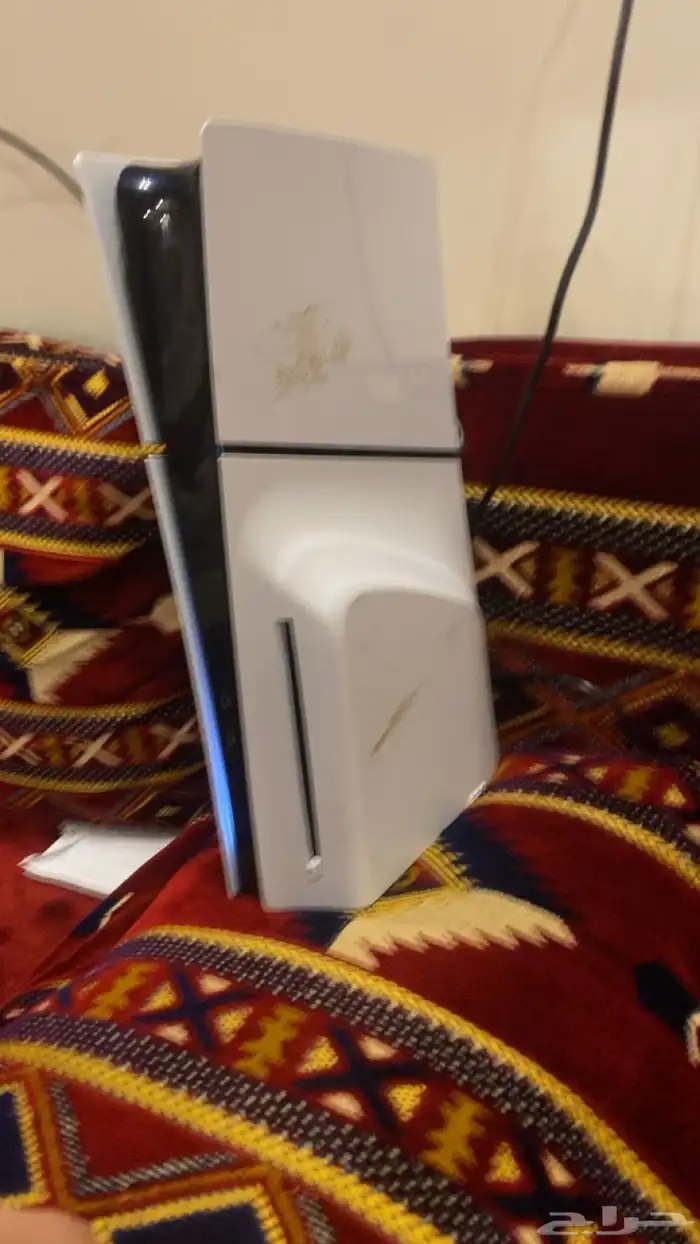 سوني 5سلم مدخل شريط معه يدين وشنطه على السوم 4