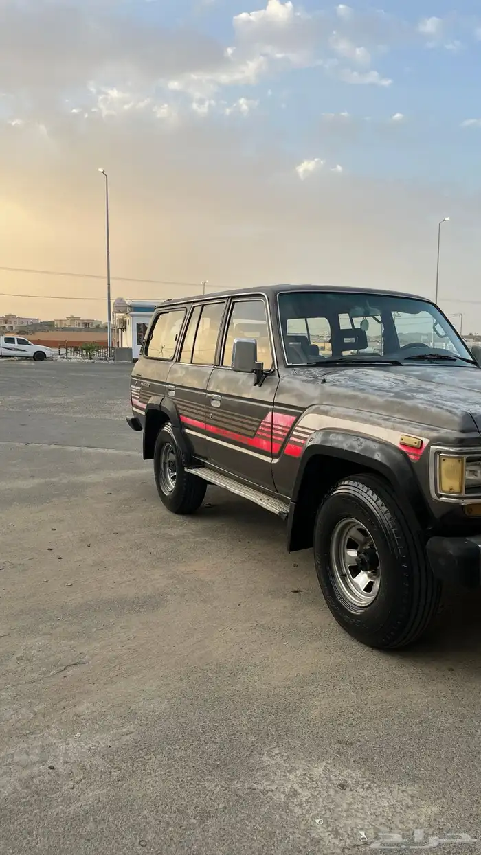 لاندكروزر صالون 1988 5