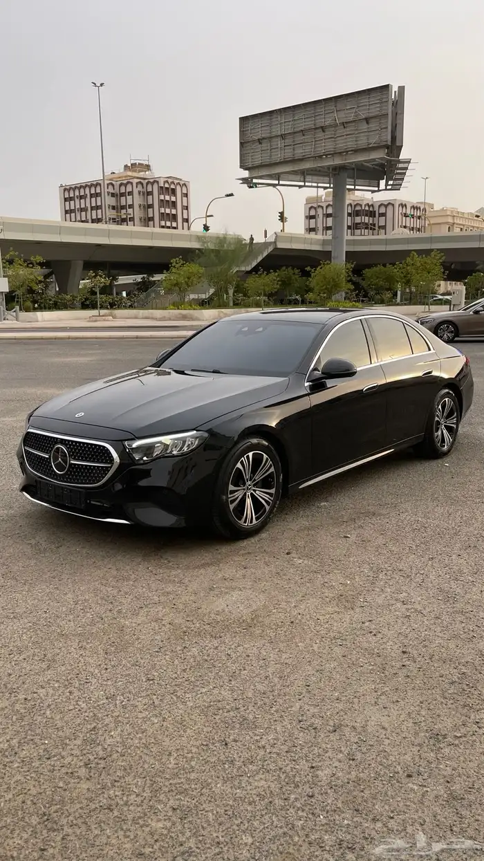 مرسيدس E200 2024 عداد 7 آلاف km فقط 2