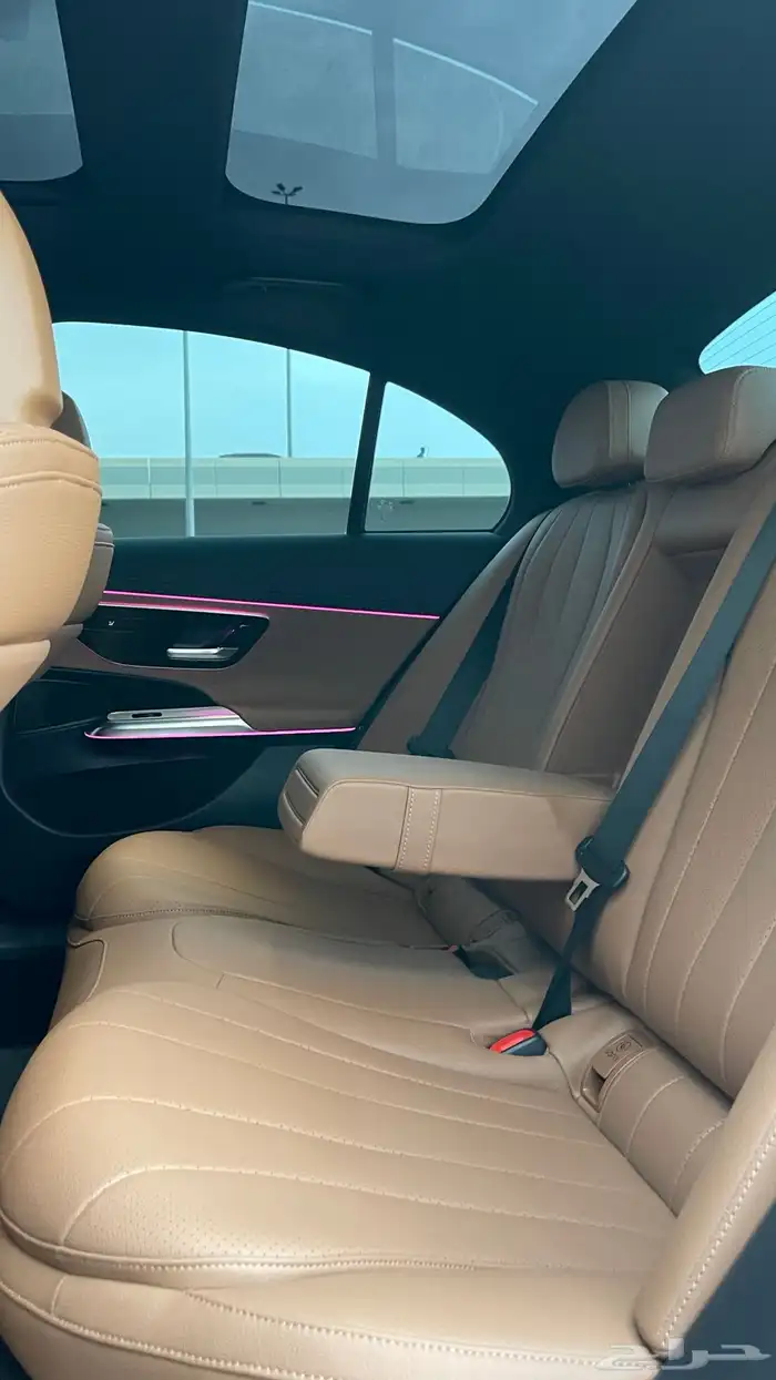 مرسيدس E200 2024 عداد 7 آلاف km فقط 41