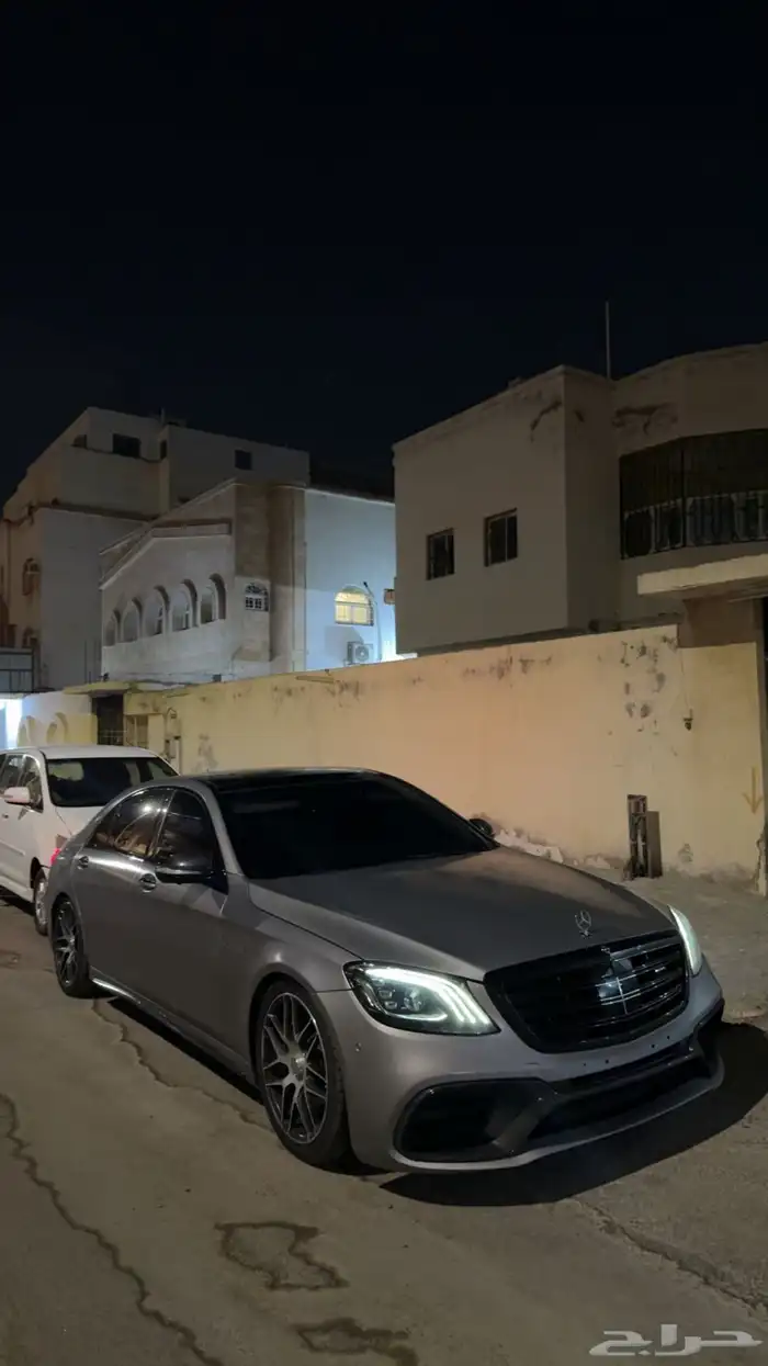 مرسيدس S63 2018 ممشى قليل 12