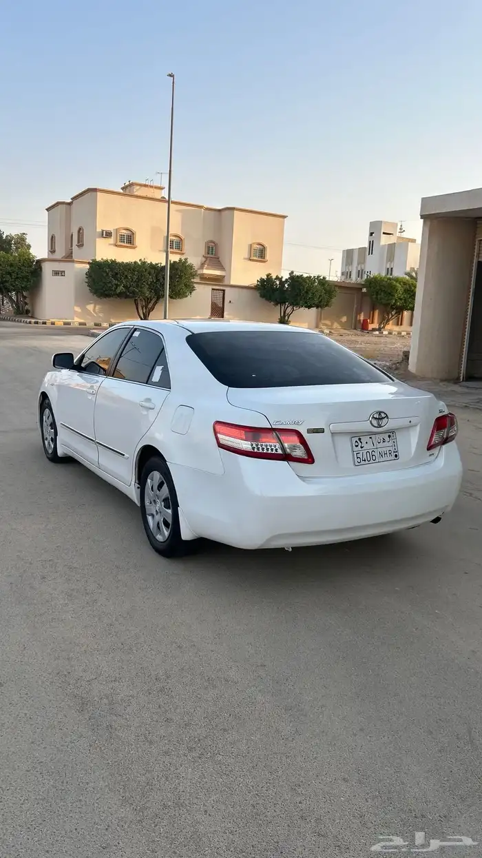 كامري 2010 للبيع 3