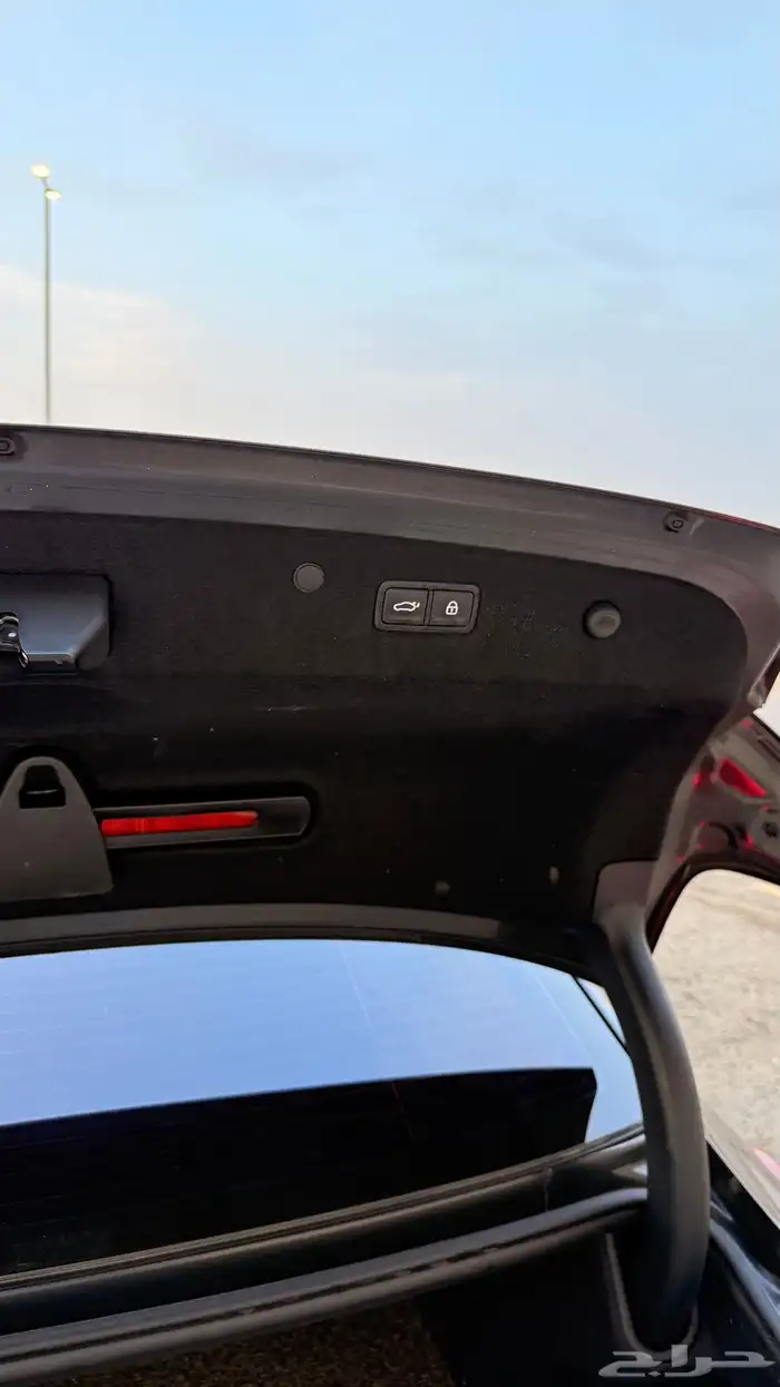 كيا K8 2022 ( بنزين ) فل اوبشن بحالة الوكالة 22
