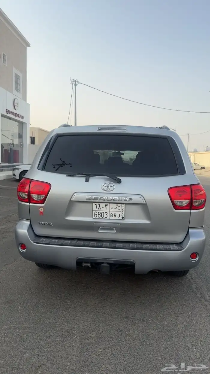 أسكويا 2009 فل كامل دبل بدون ثلاجه 9
