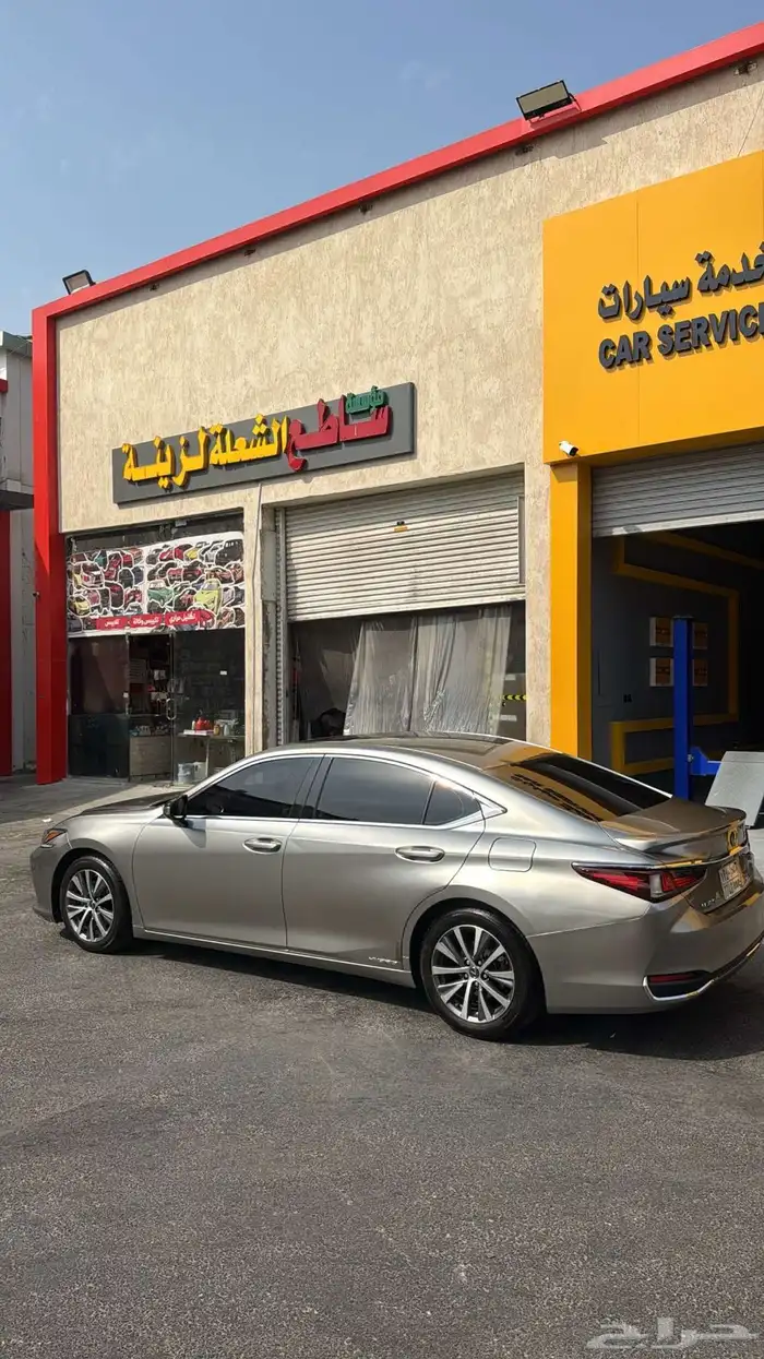 لكزس ES350 هايبرد 1
