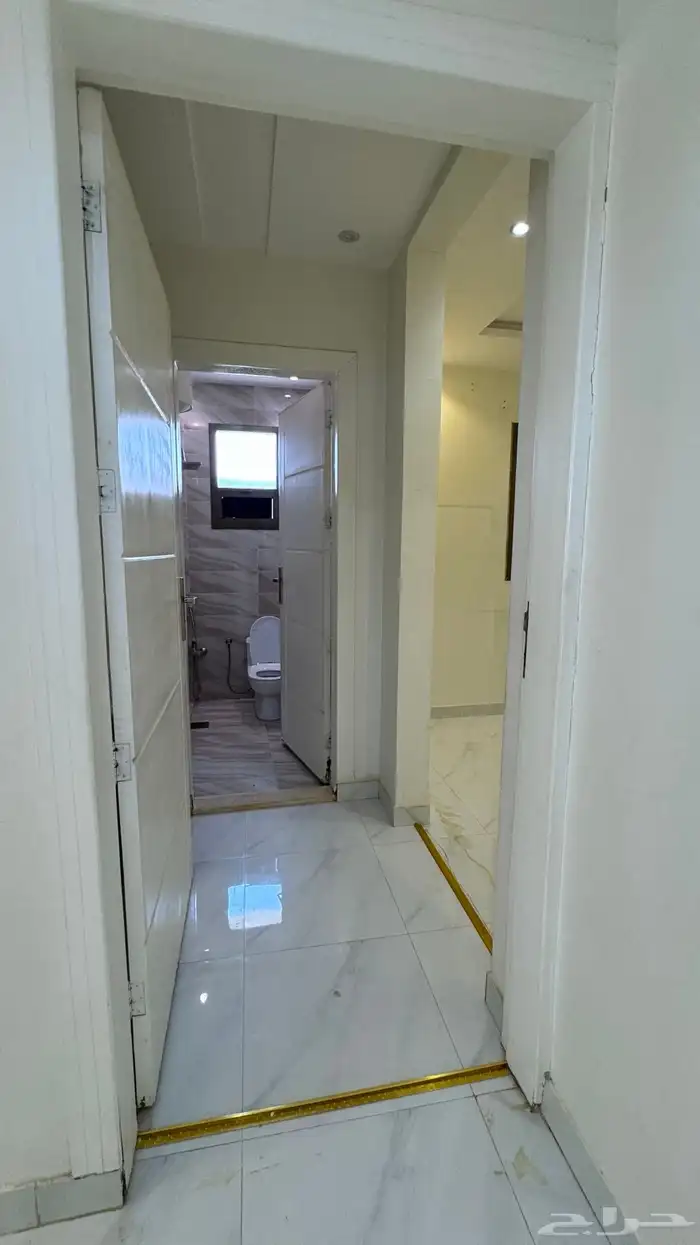 شقة عوائل للإيجار 11