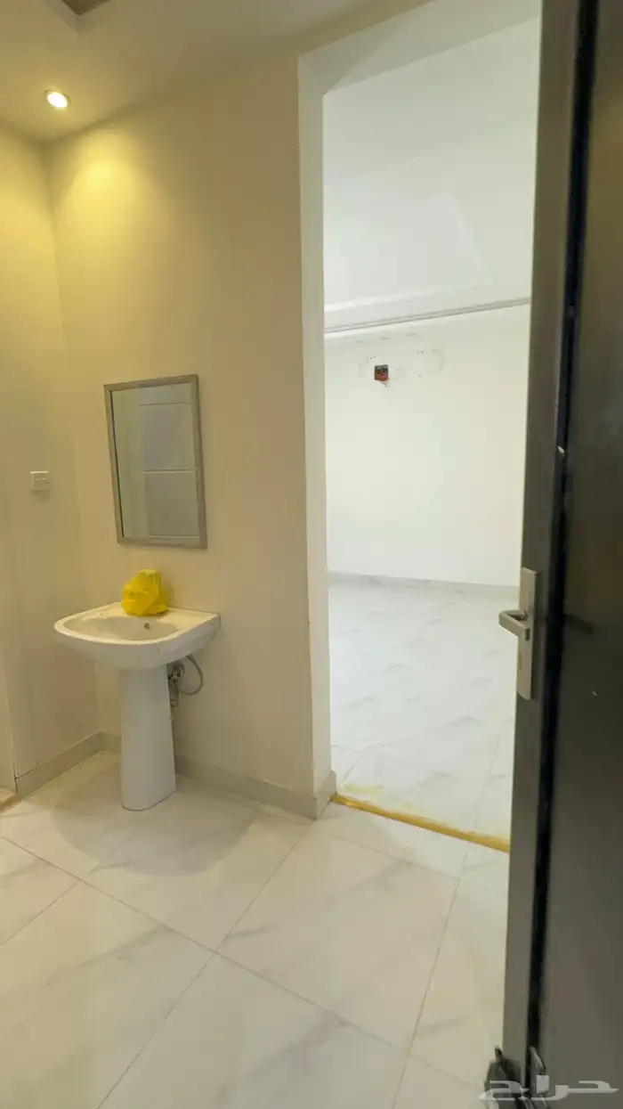 شقة عوائل للإيجار 3