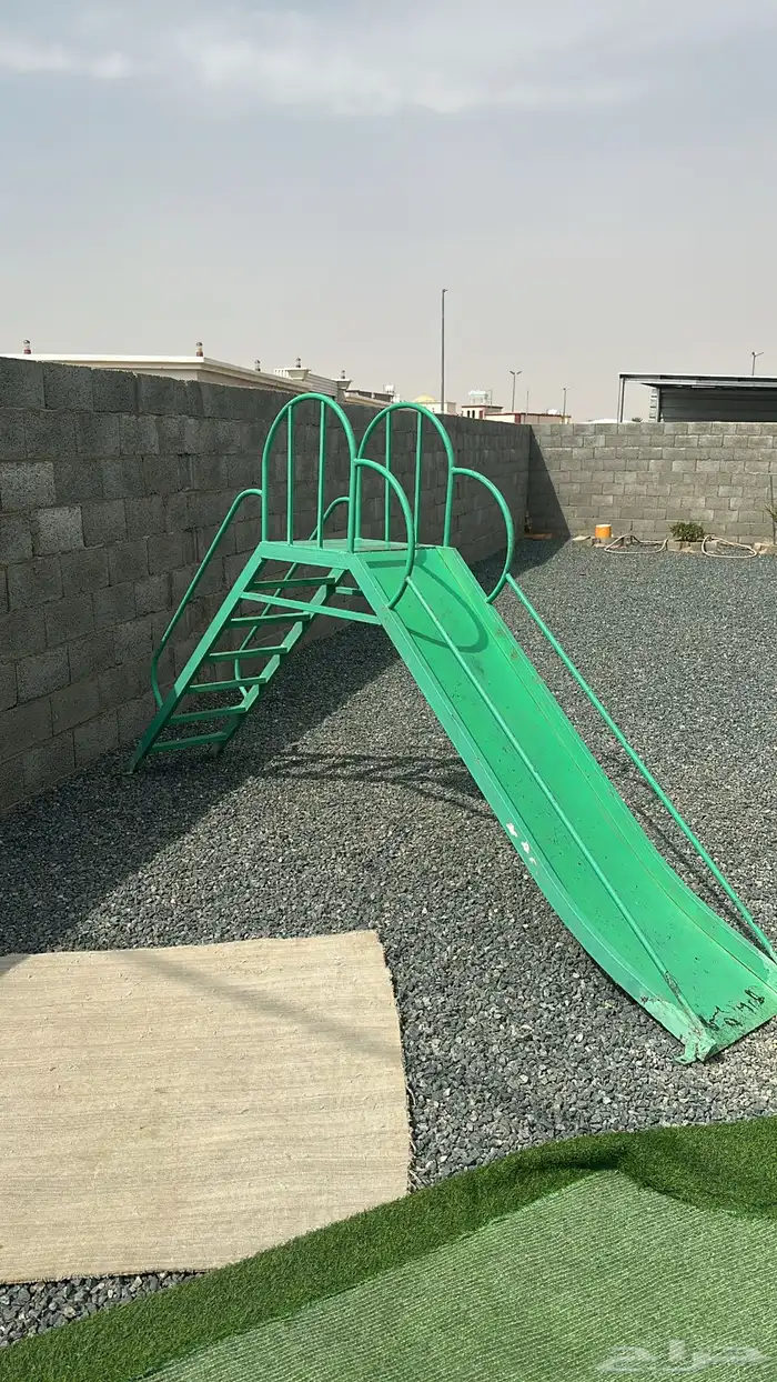زحلوقة حديد للأطفال بحالة جيدة 0