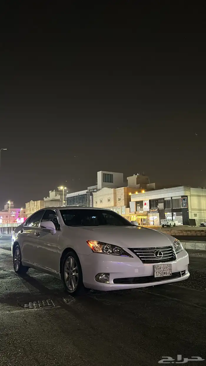 لكزس 2011 مواصفات أمريكي 2