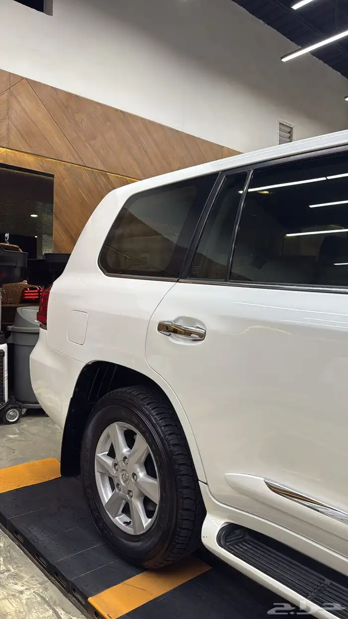 لكزس 2009 DD 570 Lx 32