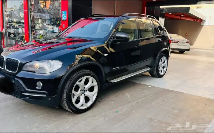بي ام دبليو للبيع x5 2010 2