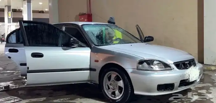 للبيع هوندا سيفك 1998 قير عادي lx 2