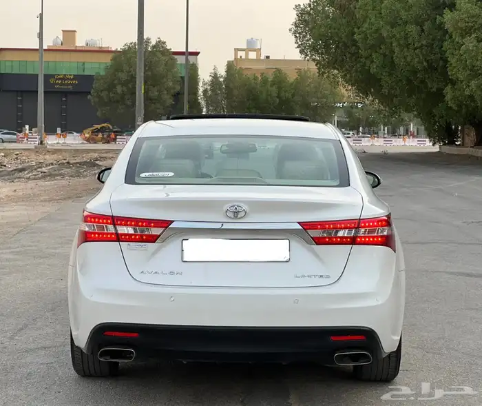 تويوتا افالون 2015 5